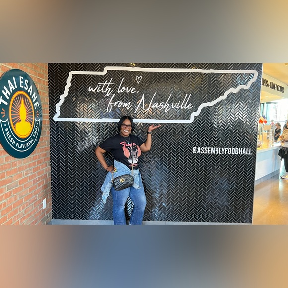 I’M LIVE (@krs0716) ~ LIKE THIS LISTING FOR LIVE SHOW NOTIFICATION - Picture 8 of 17